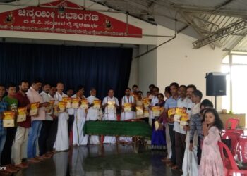 ಕೋಡಿಂಬಾಡಿ: ಮಠಂತಬೆಟ್ಟು ಶ್ರೀ ಮಹಿಷಮರ್ದಿನಿ ದೇವಸ್ಥಾನದಲ್ಲಿ ‘ಭಜನಾಮೃತ’ ಕಾರ್ಯಕ್ರಮದ ಆಮಂತ್ರಣ ಪತ್ರಿಕೆ ಬಿಡುಗಡೆ