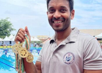 ರಾಷ್ಟ್ರೀಯ ಮಾಸ್ಟರ್ಸ್ ಈಜು ಚಾಂಪಿಯನ್‌ಶಿಪ್‌: 5 ಚಿನ್ನ,1 ಕಂಚು ಗೆದ್ದ ಪುತ್ತೂರು ಅಕ್ವಾಟಿಕ್ ಕ್ಲಬ್‌ನ ತರಬೇತುದಾರ ‘ಪಾರ್ಥ’ ವಾರಣಾಶಿ