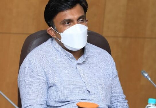 ‘ಲಾಕ್​ಡೌನ್ ಮಾಡುವ ಉದ್ದೇಶ ಸರ್ಕಾರಕ್ಕೆ ಇಲ್ಲ’. ‘ಹೊಸ ವೈರಸ್​ ಬಗ್ಗೆ ಅರಿವು ಮೂಡಿಸೋಣ, ಭಯ ಹುಟ್ಟಿಸೋದು ಬೇಡ’ – ಡಾ.ಸುಧಾಕರ್