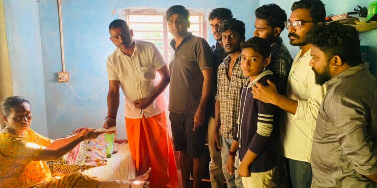 ಒಡಿಲ್ನಾಳ: ಅನಾರೋಗ್ಯದಿಂದ ಬಳಲುತ್ತಿರುವ ನಳಿನಿ ಲಕ್ಷ್ಮಣ್ ರವರಿಗೆ ಕೋಯಾ ಫ್ರೆಂಡ್ಸ್ ವತಿಯಿಂದ ಸಹಾಯಹಸ್ತ