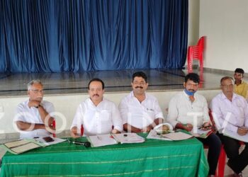 ಮಠಂತಬೆಟ್ಟು: ಶ್ರೀ ಮಹಿಷಮರ್ದಿನಿ ದೇವಾಲಯದಲ್ಲಿ ಬ್ರಹ್ಮಕಲಶದ ಹಿನ್ನೆಲೆ ಪೂರ್ವಭಾವಿ ಸಭೆ:; ನ. 21ರಂದು ಚಪ್ಪರ ಮುಹೂರ್ತ