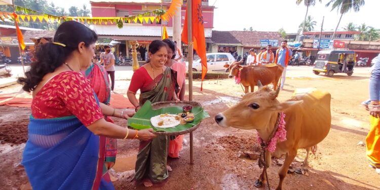 ವಿ.ಹಿಂ.ಪ.ಬಜರಂಗದಳ ಆಂಜನೇಯ ಘಟಕ ಬೊಳುವಾರು ವತಿಯಿಂದ ‘ಸಾರ್ವಜನಿಕ ಗೋಪೂಜೆ’ ಹಾಗೂ ‘ಭಜನಾ ಕಾರ್ಯಕ್ರಮ’