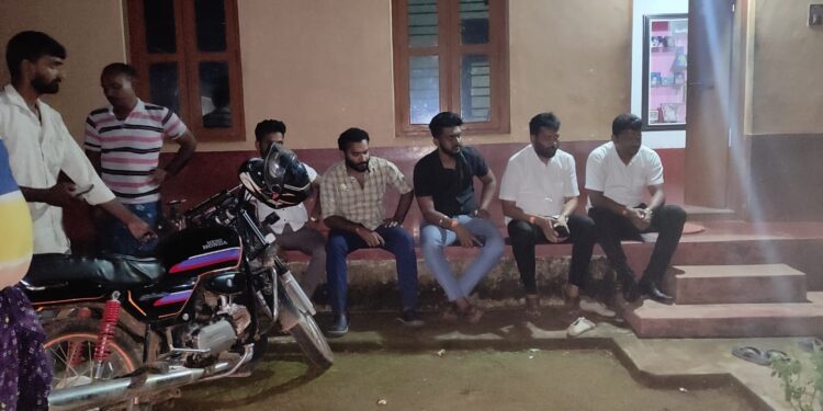 ಕೊಡಿಪ್ಪಾಡಿ: ಗೋ ಕಳ್ಳತನ ಪ್ರಕರಣ:; ನೊಂದ ಮನೆಗೆ ಭೇಟಿ ನೀಡಿ, ಧೈರ್ಯ ತುಂಬಿದ ಹಿಂ.ಜಾ.ವೇ.ಮುಖಂಡರು