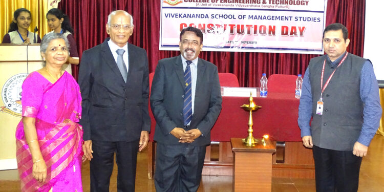 ವಿವೇಕಾನಂದ ಕಾಲೇಜ್ ಆಫ್ ಎಂಜಿನಿಯರಿ0ಗ್ ಎಂಡ್ ಟೆಕ್ನಾಲಜಿಯ ಎಂಬಿಎ ವಿಭಾಗದ ಆಶ್ರಯದಲ್ಲಿ ಸಂವಿಧಾನ ದಿನಾಚರಣೆ
