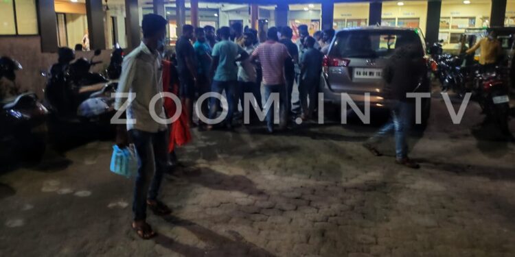 ಉಪ್ಪಿನಂಗಡಿ: ಮುಸುಕು ಧರಿಸಿಕೊಂಡು ಬಂದ ತಂಡದಿಂದ ಹಿಂದೂ ಯುವಕರ ಮೇಲೆ ತಲವಾರು ದಾಳಿ .!! ಮೂವರು ಆಸ್ಪತ್ರೆಗೆ ದಾಖಲು