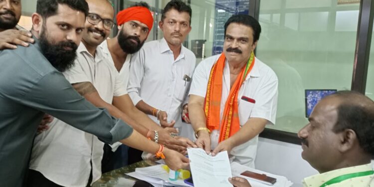 ವಿಟ್ಲ: ಪಟ್ಟಣ ಪಂಚಾಯತ್ ಚುನಾವಣೆ: ಮೆರವಣಿಗೆಯ ಮೂಲಕ ಸಾಗಿ ನಾಮಪತ್ರ ಸಲ್ಲಿಸಿದ ಬಿಜೆಪಿ ಅಭ್ಯರ್ಥಿಗಳು