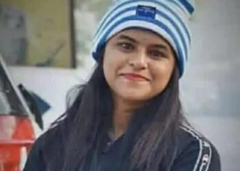 ಮಂಗಳೂರು:  ನೇಣು ಬಿಗಿದುಕೊಂಡು ಬ್ಯೂಟಿಶಿಯನ್ ಆತ್ಮಹತ್ಯೆ..!!