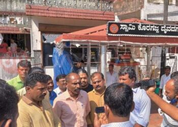 ಮಂಗಳೂರು: ಮತ್ತೆ ಕೊರಗಜ್ಜನ ಗುಡಿಯನ್ನು ಅಪವಿತ್ರಗೊಳಿಸಿದ ಕಿಡಿಗೇಡಿಗಳು..!! ಆರೋಪಿಗಳನ್ನು ಶೀಘ್ರ ಬಂಧಿಸುವಂತೆ ಹಿಂದೂ ಸಂಘಟನೆಗಳ ಆಗ್ರಹ