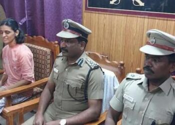 20 ವರ್ಷಗಳಿಂದ ಪೊಲೀಸರ ಕಣ್ಣು ತಪ್ಪಿಸಿದ್ದ ನಕ್ಸಲ್ ಹೊಸಗದ್ದೆ ಪ್ರಭಾ ಶರಣಾಗತಿ..!!
