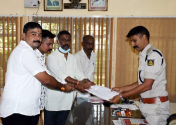 ಉಪ್ಪಿನಂಗಡಿ: ಪೊಲೀಸರ ಮೇಲೆ ದಾಳಿ ನಡೆಸಿದ ಪ್ರಕರಣ: ಆರೋಪಿಗಳಿಗೆ ರಕ್ಷಣೆ ನೀಡುತ್ತಿರುವ ಮಂಗಳೂರಿನ ಹೈಲ್ಯಾಂಡ್ ಆಸ್ಪತ್ರೆಯ ವಿರುದ್ಧ ಕ್ರಮ ಕೈಗೊಳ್ಳುವಂತೆ ಬಜರಂಗದಳದಿಂದ ಪೊಲೀಸ್ ವರಿಷ್ಠಾಧಿಕಾರಿಗಳಿಗೆ ಮನವಿ