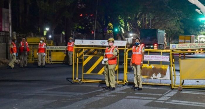 ಇಂದಿನಿಂದ 10 ದಿನಗಳವರೆಗೆ ರಾಜ್ಯದಲ್ಲಿ ಕಠಿಣ ‘ನೈಟ್ ಕರ್ಫ್ಯೂ’..!! ಜಿಲ್ಲೆಯಲ್ಲಿ ಕಟ್ಟುನಿಟ್ಟಿನ ಕ್ರಮ ಪಾಲಿಸಲು ‘ಜಿಲ್ಲಾಧಿಕಾರಿ’ ಸೂಚನೆ: ಉಲ್ಲಂಘಿಸಿದ್ರೆ ಬೀಳುತ್ತೆ ಎನ್ಡಿಎಂಎ ಕೇಸ್..!!