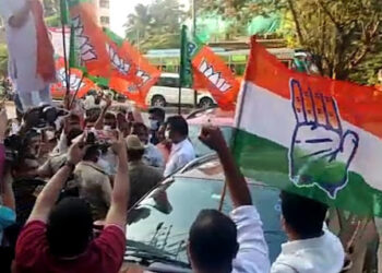 ಮೋದಿ ಭದ್ರತಾ ವೈಫಲ್ಯ ಖಂಡಿಸಿ ಕಾಂಗ್ರೆಸ್ ಕಚೇರಿ ಮುಂದೆ ಬಿಜೆಪಿ ಯುವಮೋರ್ಚಾ ಪ್ರತಿಭಟನೆ: ವಿರೋಧವೊಡ್ಡಿದ ಕಾಂಗ್ರೆಸ್ ಕಾರ್ಯಕರ್ತ:;  ಕೈ ಮಿಲಾಯಿಸುವ ಹಂತಕ್ಕೆ ತಲುಪಿದ ಸಂಘರ್ಷ : ಪೊಲೀಸ್ ವಶಕ್ಕೆ ಪಡೆಯುತ್ತಿದ್ದಂತೆ ಹೈಡ್ರಾಮಾಕ್ಕೆ ತೆರೆ