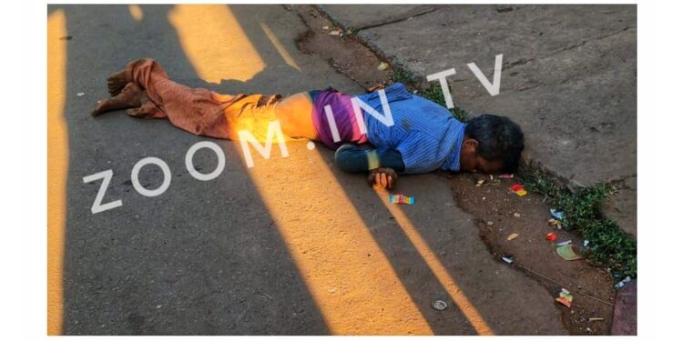 ಪುತ್ತೂರು: ಬಸ್ ನಿಲ್ದಾಣದ ಬಳಿಯ ವಾಣಿಜ್ಯ ಸಂಕೀರ್ಣದ ಮುಂಭಾಗ ಅಪರಿಚಿತ ವ್ಯಕ್ತಿಯ ಮೃತದೇಹ ಪತ್ತೆ..!!