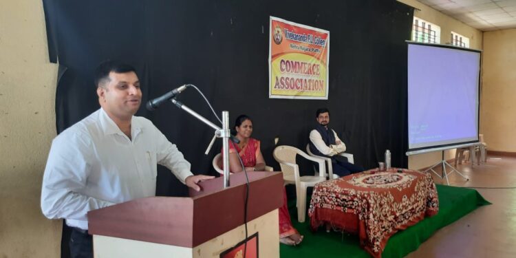 ಪುತ್ತೂರು: ವಿವೇಕಾನಂದ ಪದವಿಪೂರ್ವ ಕಾಲೇಜಿನಲ್ಲಿ ಷೇರುಮಾರುಕಟ್ಟೆಯ ಬಗ್ಗೆ ಮಾಹಿತಿ ಕಾರ್ಯಗಾರ