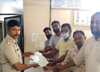 ವಿಟ್ಲ: ಹಿಂ.ಜಾ.ವೇ.ಕರೆಕೊಟ್ಟ ಬಂದ್ ಅನ್ನು ವಿಫಲಗೊಳಿಸುವಂತೆ ಎಸ್.ಡಿ.ಪಿ.ಐ. ವತಿಯಿಂದ ವಿಟ್ಲ ಠಾಣೆಗೆ ಮನವಿ