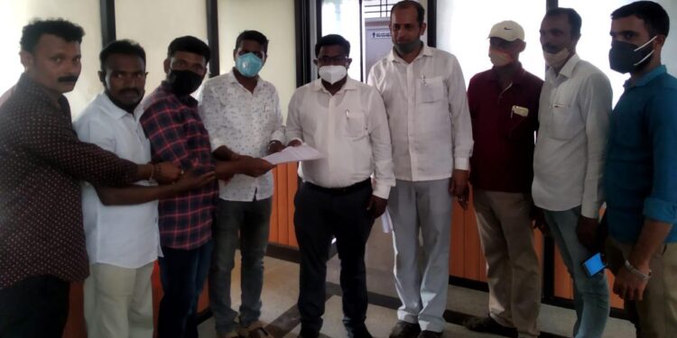 ಗಣರಾಜ್ಯೋತ್ಸವದ ಪಥಸಂಚಲನದಲ್ಲಿ ಬ್ರಹ್ಮಶ್ರೀ ನಾರಾಯಣ ಗುರುಸ್ವಾಮಿಯವರ ಸ್ತಬ್ಧಚಿತ್ರಕ್ಕೆ ಅವಕಾಶ ನೀಡುವಂತೆ ಪುತ್ತೂರು ಬಿಲ್ಲವ ಬಾಂಧವರಿಂದ ಮನವಿ