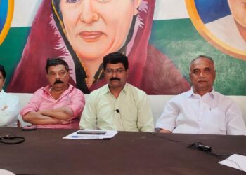 ಬ್ರಹ್ಮಶ್ರೀ ನಾರಾಯಣ ಗುರು ಸ್ತಬ್ದಚಿತ್ರ ಪ್ರಸ್ತಾವನೆ ತಿರಸ್ಕಾರ: “ಜಾತಿ ಧರ್ಮದ ಮಿತಿಯನ್ನು ಮೀರಿದ ನಾರಾಯಣ ಗುರು ಅನುಯಾಯಿಗಳ ಭಾವನೆಗಳಿಗೆ ಧಕ್ಕೆಯುಂಟು ಮಾಡಿದ ಈ ನಿರ್ಧಾರವನ್ನು ಕೇಂದ್ರ ಸರಕಾರ ತಕ್ಷಣ ಹಿಂತೆಗೆದುಕೊಳ್ಳಬೇಕು”..!! – ವಿಟ್ಲ-ಉಪ್ಪಿನಂಗಡಿ ಬ್ಲಾಕ್ ಕಾಂಗ್ರೆಸ್ ಅಧ್ಯಕ್ಷ ಡಾ.ರಾಜರಾಮ್