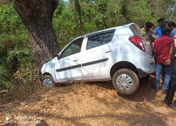 ವಿಟ್ಲ: ನಿಯಂತ್ರಣ ತಪ್ಪಿ ಕಾರು ಮರಕ್ಕೆ ಡಿಕ್ಕಿ: ಇಬ್ಬರಿಗೆ ಗಾಯ: ಓರ್ವ ಗಂಭೀರ..!!