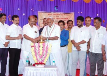 ಕಲ್ಲಡ್ಕ: ಹಿರಿಯ ಪ್ರಾಥಮಿಕ ಶಾಲೆಯಲ್ಲಿ ನೂತನ ಕಟ್ಟಡದ ಭೂಮಿ ಪೂಜೆ ಹಾಗೂ ಸಿಸಿ ಕ್ಯಾಮರಾ,ಶುದ್ಧ ನೀರಿನ ಘಟಕ ಮತ್ತು ಶಾಲಾ ವೆಬ್‌ಸೈಟ್‌ಗೆ ಚಾಲನೆ