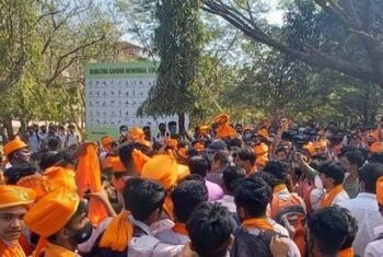 ತಾರಕಕ್ಕೇರಿದ ಹಿಜಾಬ್, ಕೇಸರಿ ವಿವಾದ: ಎಂಜಿಎಂ ಕಾಲೇಜಿನಲ್ಲಿ ವಾತಾವರಣ ಉದ್ವಿಗ್ನ..!!