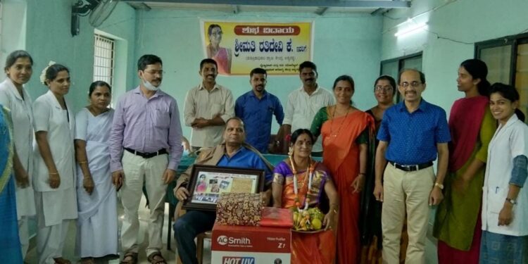 ಕೇಪು: ಅಡ್ಯನಡ್ಕ ಪ್ರಾಥಮಿಕ ಆರೋಗ್ಯ ಕೇಂದ್ರದಲ್ಲಿ ಸುಮಾರು 31 ವರ್ಷಗಳ ಕಾಲ ಶುಶ್ರೂಷಾಧಿಕಾರಿಯಾಗಿ ಸೇವೆ ಸಲ್ಲಿಸಿದ ರತಿದೇವಿ ರವರಿಗೆ ಬೀಳ್ಕೊಡುಗೆ ಸಮಾರಂಭ