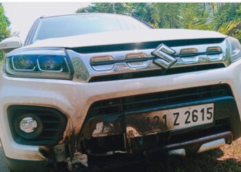 ಸುಳ್ಯ: ವಿದ್ಯುತ್ ಶಾರ್ಟ್ : ರಸ್ತೆ ಬದಿ ನಿಲ್ಲಿಸಿದ್ದ ಕಾರಿಗೆ ಬೆಂಕಿ : ತಪ್ಪಿದ ಭಾರೀ ಅನಾಹುತ..!!