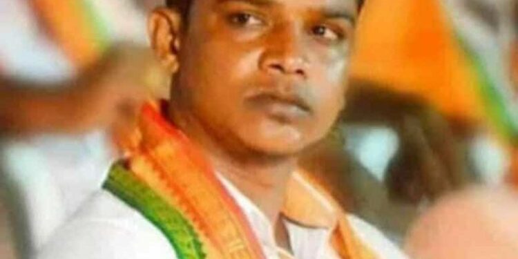 ಕಾಸರಗೋಡು: ಆರ್.ಎಸ್.ಎಸ್. ಕಾರ್ಯಕರ್ತ ಜ್ಯೋತಿಶ್ ನೇಣು ಬಿಗಿದ ಸ್ಥಿತಿಯಲ್ಲಿ ಪತ್ತೆ..!!