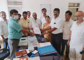 ಪುತ್ತೂರು: ಈಶ್ವರಪ್ಪ ರವರನ್ನು ಸಚಿವ ಸ್ಥಾನದಿಂದ ವಜಾಗೊಳಿಸಿ, ಸೂಕ್ತ ಕ್ರಮ ಕೈಗೊಳ್ಳುವಂತೆ ಬ್ಲಾಕ್ ಕಾಂಗ್ರೆಸ್ ವತಿಯಿಂದ ತಹಶೀಲ್ದಾರ್ ಮೂಲಕ ರಾಜ್ಯಪಾಲರಿಗೆ ಮನವಿ