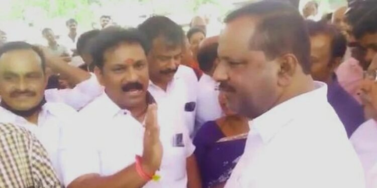 ತೊಕ್ಕೊಟ್ಟು ಜಂಕ್ಷನ್ ಬಳಿ ಬ್ಯಾರಿ ಭವನ ಶಿಲಾನ್ಯಾಸಕ್ಕೆ ಬಿಜೆಪಿ ಕಾರ್ಯಕರ್ತರ ವಿರೋಧ..!!