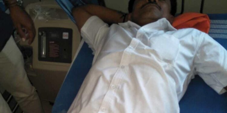 ಬಂಟ್ವಾಳ: ಸಭೆಯಲ್ಲಿ ಪ್ರಶ್ನೆ ಕೇಳಿದ್ದಕ್ಕೆ ಸದಸ್ಯನ ಮೇಲೆ ಹಲ್ಲೆ ಮಾಡಿ ಚೂರಿ ಇರಿಯಲು ಯತ್ನಿಸಿದ ಗ್ರಾ.ಪಂ.ಅಧ್ಯಕ್ಷ..!!