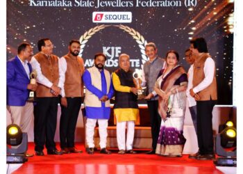ಜಿ.ಎಲ್. ಆಚಾರ್ಯ ಜ್ಯುವೆಲ್ಲರ್ಸ್ ಗೆ ಚೊಚ್ಚಲ ‘ಬೆಸ್ಟ್ ಜ್ಯುವೆಲ್ಲರಿ ರಿಟೈಲ್ ಸ್ಟೋರ್’ ಪ್ರಶಸ್ತಿ: ಕರ್ನಾಟಕ ಸ್ಟೇಟ್ ಜ್ಯುವೆಲ್ಲರ್ಸ್ ಫೆಡರೇಶನ್ ಕೊಡಮಾಡುವ ಗೌರವಕ್ಕೆ ಪಾತ್ರವಾದ “ಜಿ.ಎಲ್. ಆಚಾರ್ಯ ಜ್ಯುವೆಲ್ಲರ್ಸ್”