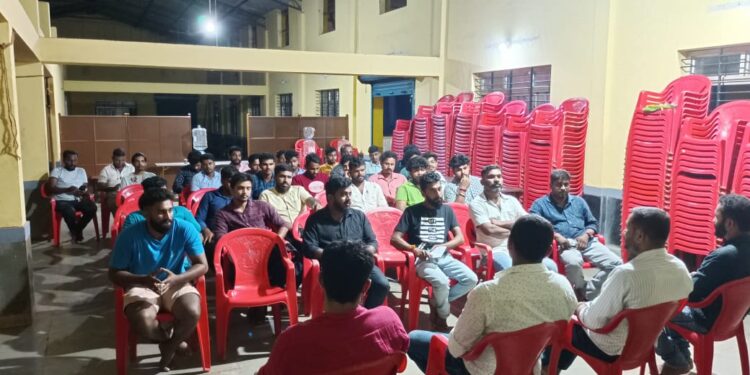 ಪುತ್ತೂರು: ಮಾ.21 ರಂದು ಡಿವೈಎಸ್ಪಿ ವಿರುದ್ಧ ಹಿಂ.ಜಾ.ವೇ. ಪ್ರತಿಭಟನೆ: ಇಂದು ಕಾರ್ಯಕರ್ತರ ಪೂರ್ವಭಾವಿ ಸಭೆ