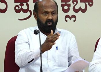 ಉಳ್ಳಾಲ ಮಾಜಿ ಬ್ಲಾಕ್ ಕಾಂಗ್ರೆಸ್ ಅಧ್ಯಕ್ಷ ಸಂತೋಷ್ ಶೆಟ್ಟಿ ಸಹಿತ ಹಲವು ಮುಖಂಡರು ನಾಳೆ ಬಿಜೆಪಿ ಸೇರ್ಪಡೆ: ಖಾದರ್‌ ಜೊತೆ ರಾಜಕಾರಣ ಮಾಡುವುದಕ್ಕಿಂತ ಆತ್ಮಹತ್ಯೆ ಮಾಡುವುದೇ ಲೇಸು’..!! ಸಂತೋಷ್ ಶೆಟ್ಟಿ