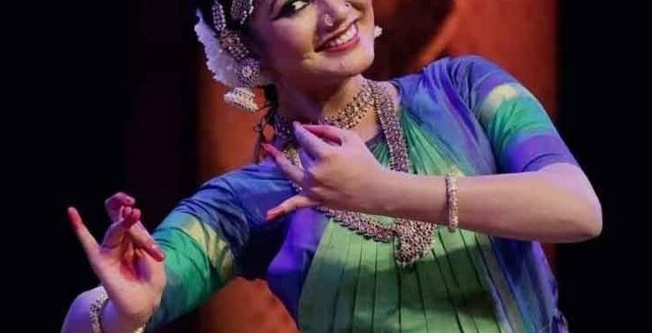 ಹಿಂದೂ ಅಲ್ಲ ಎಂಬ ಕಾರಣದಿಂದ ಕೇರಳದ ಭರತನಾಟ್ಯ ಕಲಾವಿದೆಗೆ ದೇವಸ್ಥಾನದಲ್ಲಿ ಪ್ರದರ್ಶನ ನೀಡಲು ನಿರ್ಬಂಧ..!!