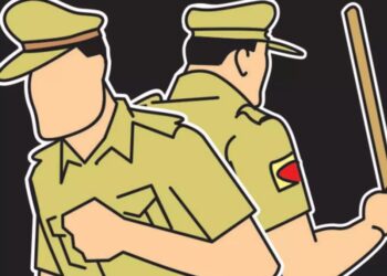 ಮಂಗಳೂರು: ಠಾಣೆಯಲ್ಲಿಯೇ  ಹೊಡೆದಾಡಿಕೊಂಡ ಪೊಲೀಸ್ ಸಿಬ್ಬಂದಿ..!!