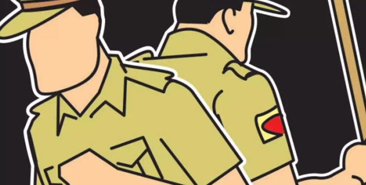 ಮಂಗಳೂರು: ಠಾಣೆಯಲ್ಲಿಯೇ  ಹೊಡೆದಾಡಿಕೊಂಡ ಪೊಲೀಸ್ ಸಿಬ್ಬಂದಿ..!!