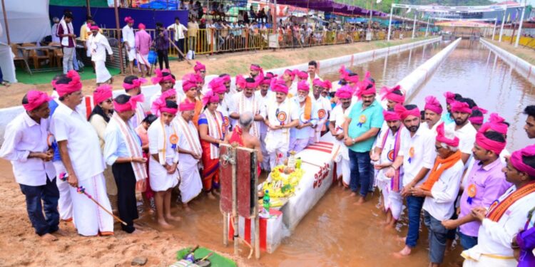 ಉಪ್ಪಿನಂಗಡಿ: 36ನೇ ವರ್ಷದ “ವಿಜಯ-ವಿಕ್ರಮ” ಜೋಡುಕರೆ ಕಂಬಳಕ್ಕೆ ಅದ್ದೂರಿ ಚಾಲನೆ