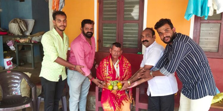 ಹಿಂ.ಜಾ.ವೇ.ವಿಟ್ಲ ತಾಲೂಕು ವತಿಯಿಂದ ಪದ್ಮಶ್ರೀ ಪುರಸ್ಕೃತ  ಮಹಾಲಿಂಗ ನಾಯ್ಕ್ ಅಮೈ ಯವರಿಗೆ ಸನ್ಮಾನ