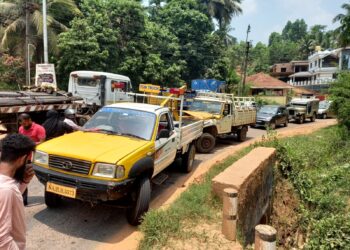 ಇಳಂತಿಲ: ಪಿಕಪ್ ಟೋಯಿಂಗ್ ಮಾಡುತ್ತಿದ್ದ ವಾಹನಕ್ಕೆ ಕಾರು ಡಿಕ್ಕಿ..!!