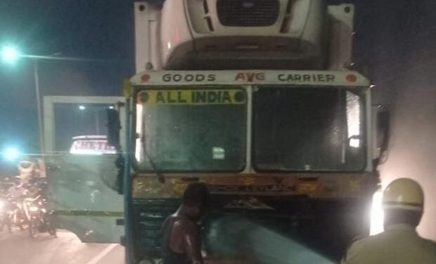 ಪಣಂಬೂರು: ಕಂಟೈನರ್ ಲಾರಿಯಲ್ಲಿ ಏಕಾಏಕಿ ಬೆಂಕಿ: ತಪ್ಪಿದ ಭಾರೀ ಅನಾಹುತ..!!