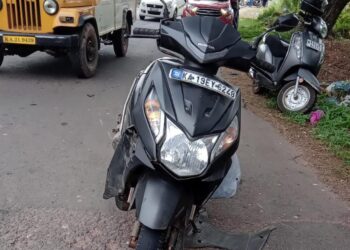 ವಿಟ್ಲ: ಆಟೋ ರಿಕ್ಷಾ-ಸ್ಕೂಟರ್ ನಡುವೆ ಡಿಕ್ಕಿ: ಇಬ್ಬರು ಧರ್ಮಗುರುಗಳಿಗೆ ಗಾಯ..!!