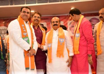 ‘ಕಾಂಗ್ರೆಸ್’ ತೊರೆದ ಒಂದು ಗಂಟೆಯೊಳಗೆ ‘ಕಮಲ’ ಹಿಡಿದ ಪ್ರಮೋದ್ ಮಧ್ವರಾಜ್..!!