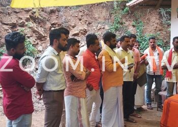 ಕನ್ಯಾನ: ಸಾವನ್ನಪ್ಪಿದ ಬಾಲಕಿ ಮನೆಗೆ ವಜ್ರದೇಹಿ ಶ್ರೀಗಳು ಭೇಟಿ