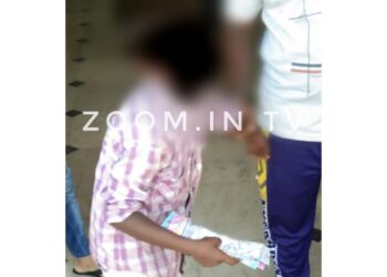 ಮಂಗಳೂರು: ಚೈಲ್ಡ್ ಹೆಲ್ಪ್ ಲೈನ್ ತಂಡದ ಕಾರ್ಯಾಚರಣೆ: ಸಿ.ಟಿ. ಸೆಂಟರ್ ಬಳಿ ಭಿಕ್ಷಾಟನೆ ನಡೆಸುತ್ತಿದ್ದ ಬಾಲಕನ ರಕ್ಷಣೆ