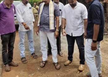 ವಿಟ್ಲ: ಹಿಂದೂ ಕಾರ್ಯಕರ್ತರ ಮೇಲೆ ಹಲ್ಲೆಗೈದ ಪ್ರಕರಣ: ಘಟನಾ ಸ್ಥಳಕ್ಕೆ ಶಾಸಕ ಸಂಜೀವ ಮಠಂದೂರು ಭೇಟಿ