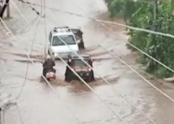 ವಿಟ್ಲ: ಭಾರೀ ಮಳೆ:  ವಿಟ್ಲ-ಮಂಗಳೂರು ರಸ್ತೆ ಸಂಪೂರ್ಣ ಮುಳುಗಡೆ..!!