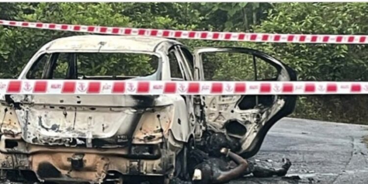 ಉಡುಪಿ: ಕಾರ್​ನಲ್ಲಿ ಪೆಟ್ರೋಲ್ ಸುರಿದುಕೊಂಡು ಆತ್ಮಹತ್ಯೆ ಮಾಡಿಕೊಂಡ ಬೆಂಗಳೂರಿನ ಯುವಜೋಡಿ..!!