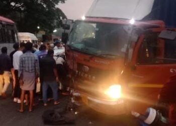 ಮಂಗಳೂರು: ಕಂಟೈನರ್ ಗೆ ಕಾರು ಡಿಕ್ಕಿ: ಓರ್ವ ಸಾವು, ಇಬ್ಬರು ಗಂಭೀರ..!!