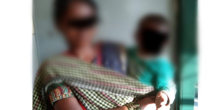 ಮಂಗಳೂರು: ಭಿಕ್ಷಾಟನೆ ನಡೆಸುತ್ತಿದ್ದ ಮಹಿಳೆಯ ಜೊತೆಗೆ ಅಪ್ರಾಪ್ತ ಹೆಣ್ಣು ಮಗುವನ್ನು ರಕ್ಷಿಸಿದ ಚೈಲ್ಡ್ ಲೈನ್