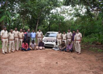 ಪುತ್ತೂರು ಅರಣ್ಯ ಇಲಾಖೆಯ ಕಾರ್ಯಾಚರಣೆ: ಆನೆ ದಂತ ಸಾಗಿಸುತ್ತಿದ್ದ ಆರು ಮಂದಿಯ ಬಂಧನ
